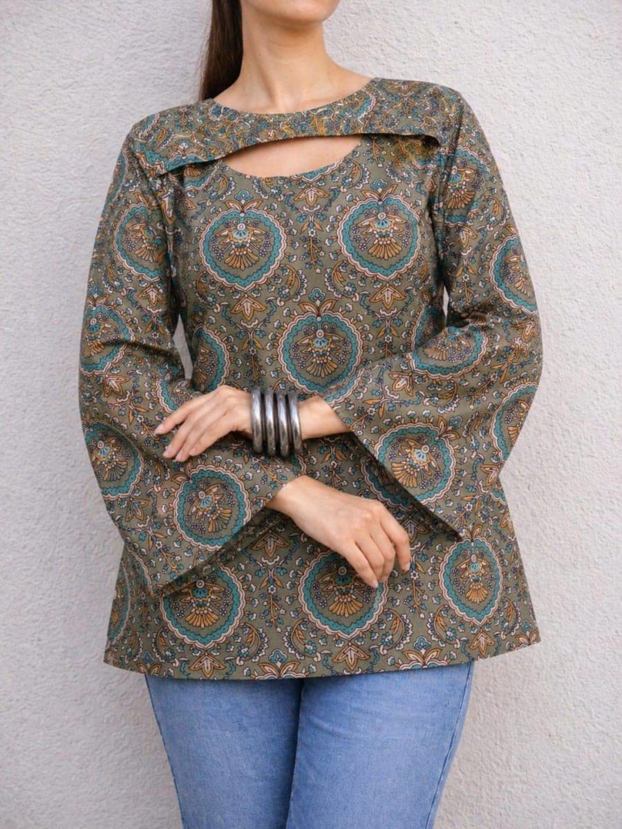 Women’s Abstract Print Bell Sleeve Top | Stylish Casual Flared Sleeve Tunic